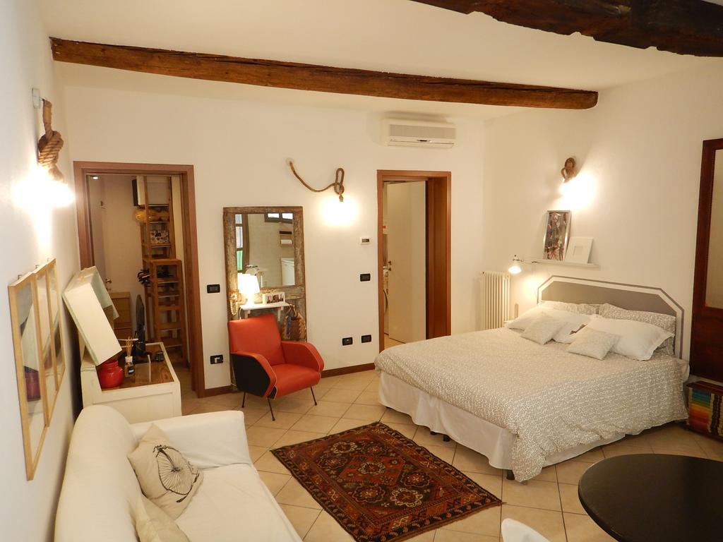 La Casa Degli Zii Apartment Ferrara Luaran gambar