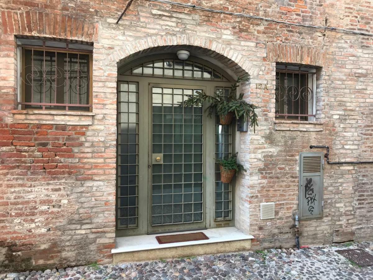 La Casa Degli Zii Apartment Ferrara Luaran gambar